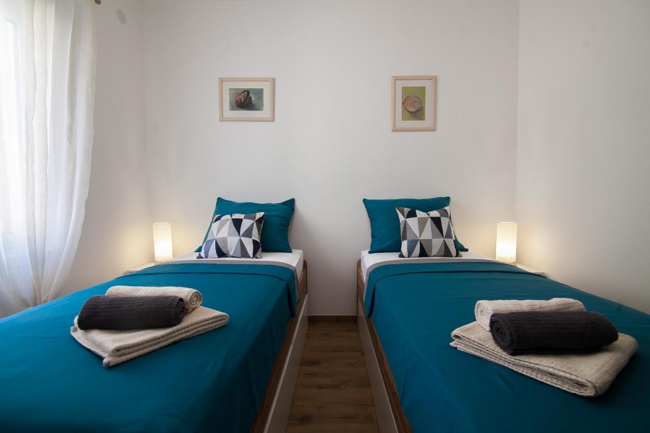 Family Apartments Brach Bol Extérieur photo